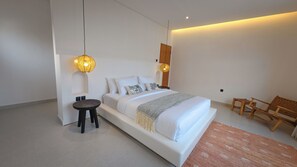 3 bedrooms, WiFi, bed sheets - Summer House with Mediteranean Style, in Central Seminyak. (Bali)