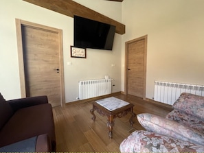 Villa | 4 bedrooms, individually furnished, iron/ironing board - Villa in Ourense With Views (Lobeira)