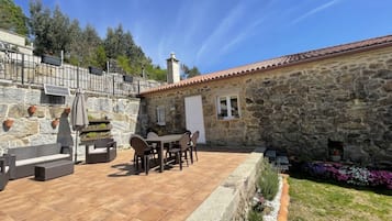 Villa | Outdoor dining