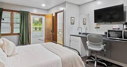 Room 3, Kozy Rest Motel