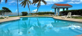 2 BR Beach Resort Apt with WiFi and access to the beach