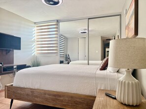 2 bedrooms, iron/ironing board, travel cot, WiFi