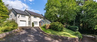 Holly Cottage - Scethrog