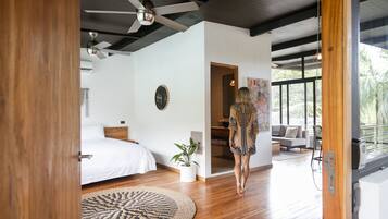 Suite Studio Deluxe, balcon, vue montagne | Coffres-forts dans les chambres