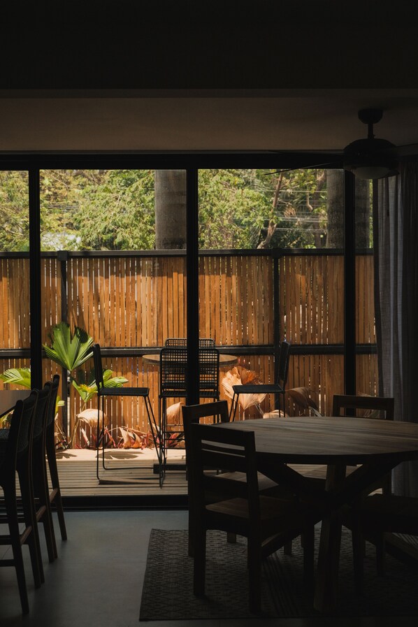 Suite Luxe, 2 chambres, terrasse | Vue depuis le balcon