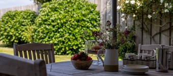 Kelwon Cottage - Two Bedroom House, Sleeps 4