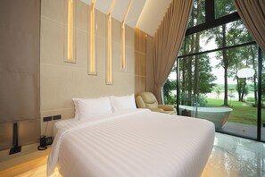 Deluxe Room, Balcony, Garden View | Desk, free WiFi, bed sheets - High Tree Resort Co.,Ltd. (Krabi)