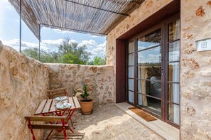 House | Outdoor dining - Pretty Farmhouse in Nature (Costitx)