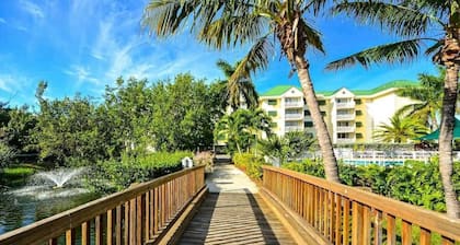 The Cat Island Suite | Charmingly Renovated w/ Pool