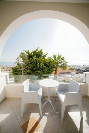 Triple Junior Suite Sea View | Vue de la chambre