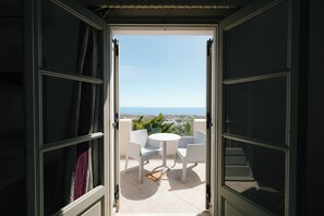 Double Junior Suite Sea View | Terrace/patio