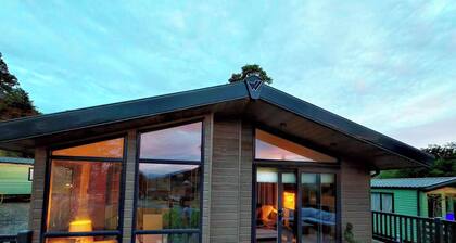 Dunoon - Coastal Lodge - Sleeps 6 - Pet Friendly