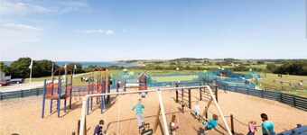 Thorness Bay - 3-bed Cabin - Sleeps 6 - Petsok