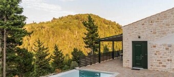 Villa Hill View Ena - One Bedroom Villa, Sleeps 4