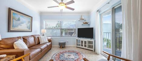 House, Multiple Beds, Balcony, Garden View (Ocean Hibiscus Retreat) | Living area