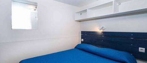 2 bedrooms