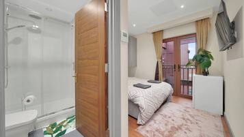 Apartment | 1 bedroom, free WiFi, bed sheets