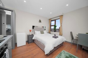 Apartment | 1 bedroom, free WiFi, bed sheets - London City Apartment in Ilford (Ilford)