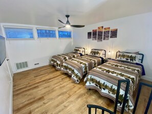 4 bedrooms, iron/ironing board, free WiFi, bed sheets