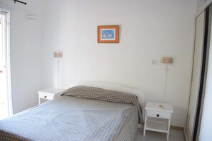 18 chambres, Wi-Fi, literie fournie