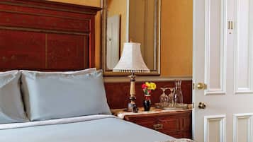 1 bedroom, desk, free WiFi, bed sheets