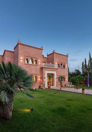 Exterior - Luxury Marrakech Villa w/ Private Pool & Hammam (Ouled Hassoune)