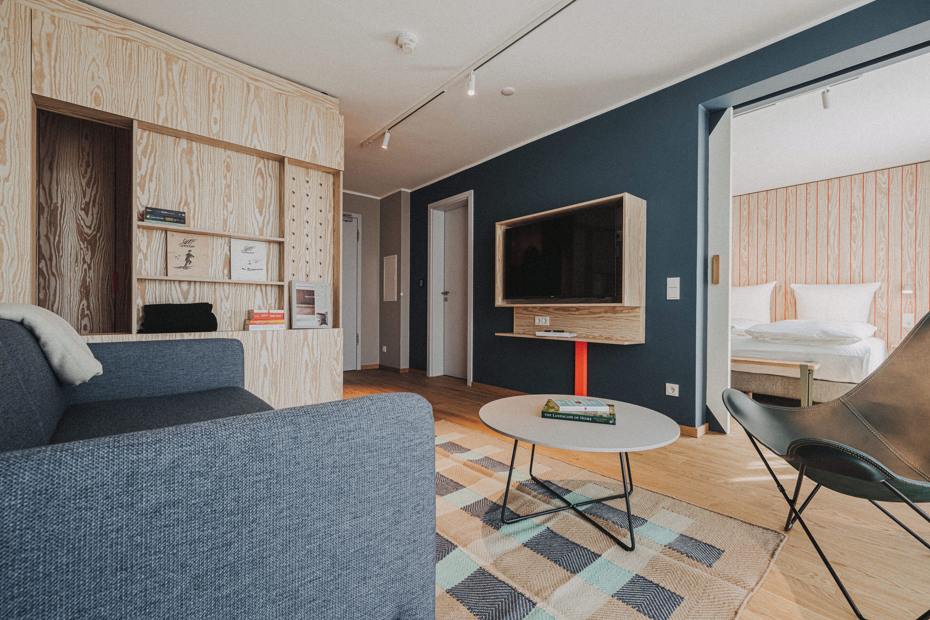 Kamar Double atau Twin Klasik, Bebas Asap Rokok | Seprai antialergi, brankas, tirai kedap cahaya, dan setrika/meja setrika