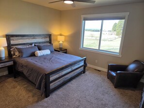 3 makuuhuonetta, silitysrauta/-lauta, Wi-Fi, vuodevaatteet