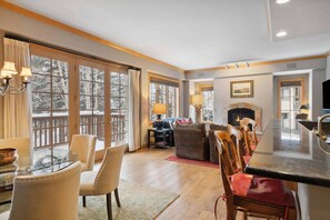 Interior - Oxford Court 101 - 3 Bedroom Platinum Residence (Beaver Creek)