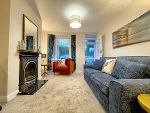 Télévision, chaîne hi-fi