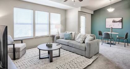 Landing at The Reserve at Elm - 1 Bedroom in Jenks