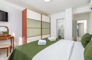 4 bedrooms, WiFi