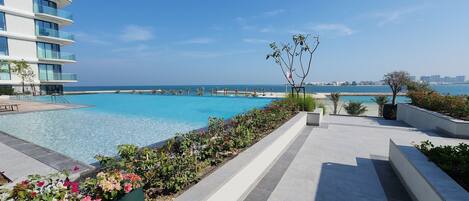 Outdoor pool, a heated pool