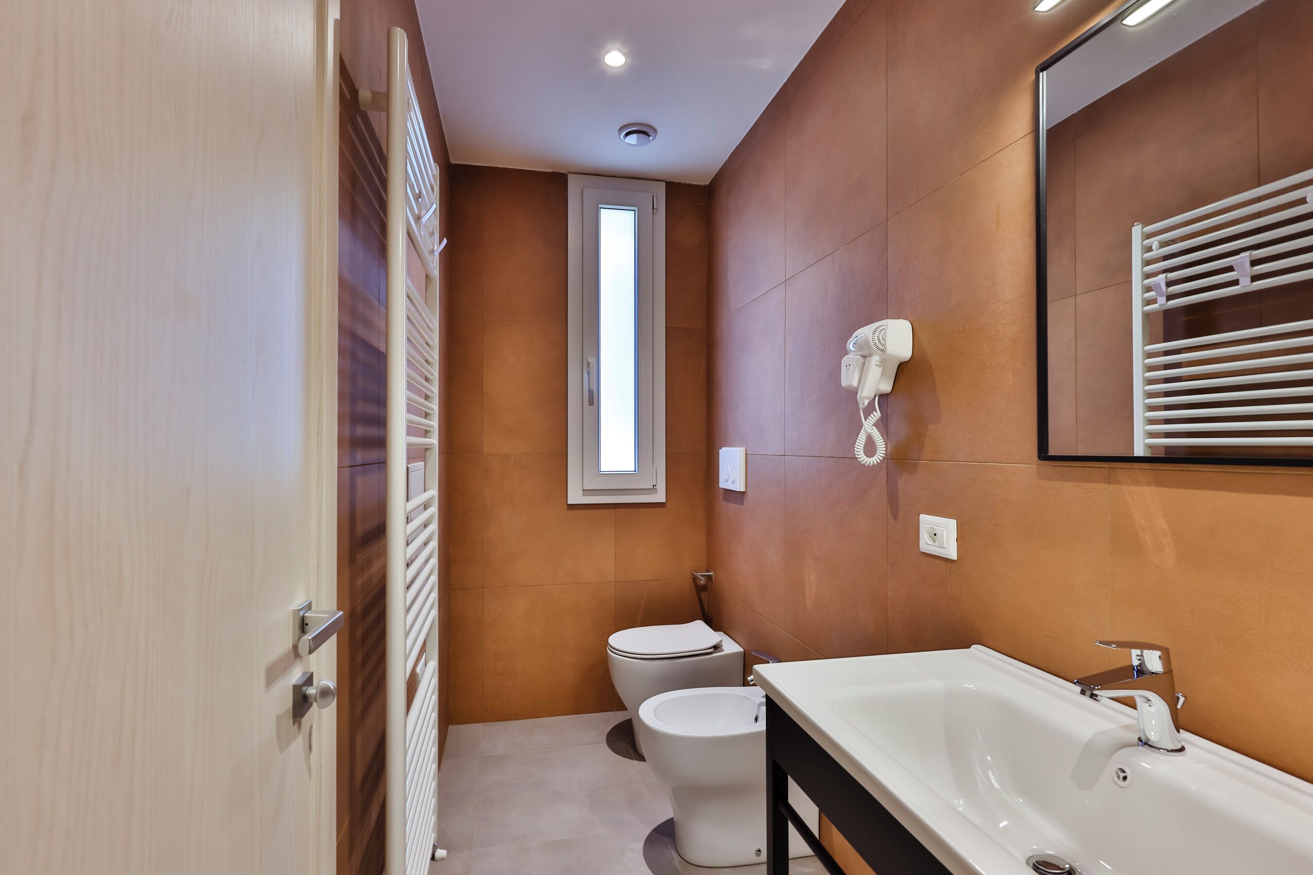 Foto - Apho Apartment Hotel
