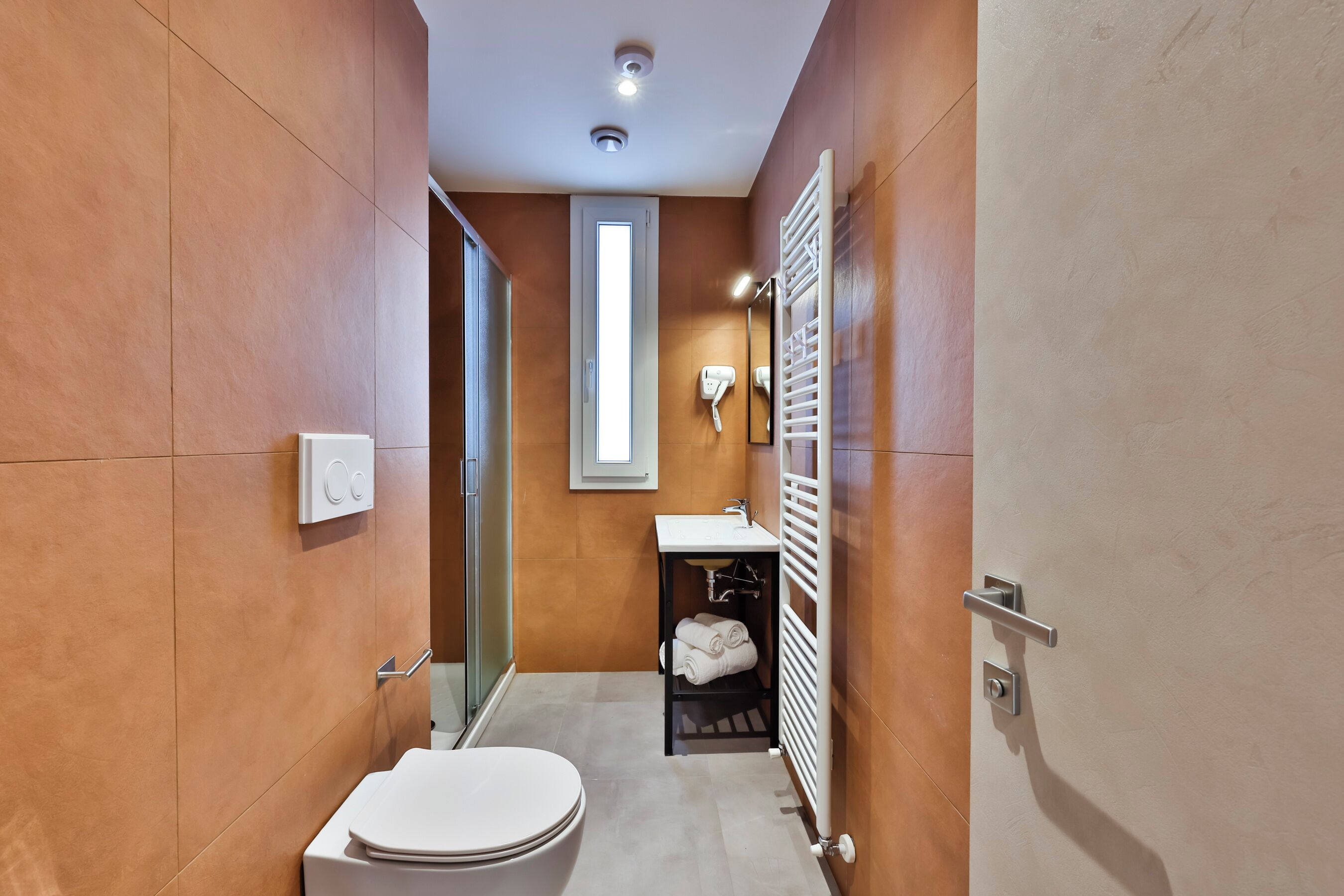 Foto - Apho Apartment Hotel