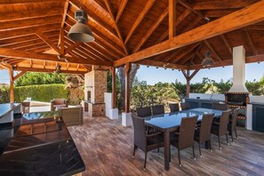 Villa | 4 bedrooms - Villa Amendoeira in Olhos de gua (Albufeira)