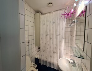 Bathroom - Apartment in Bad Kleinkirchheim at Skislope (Bad Kleinkirchheim)
