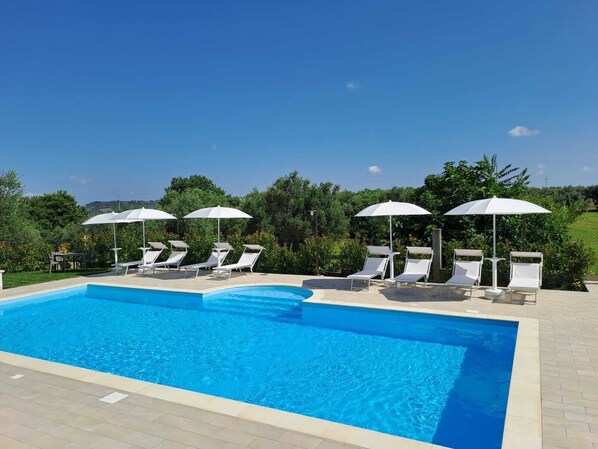 Seasonal outdoor pool - Agriturismo Il Casolare Di Nonno Mario (Manoppello)