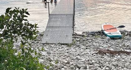 New Waterfront 5 BR 4BT Barndominium. Book Now For Summer & Fall 2026!