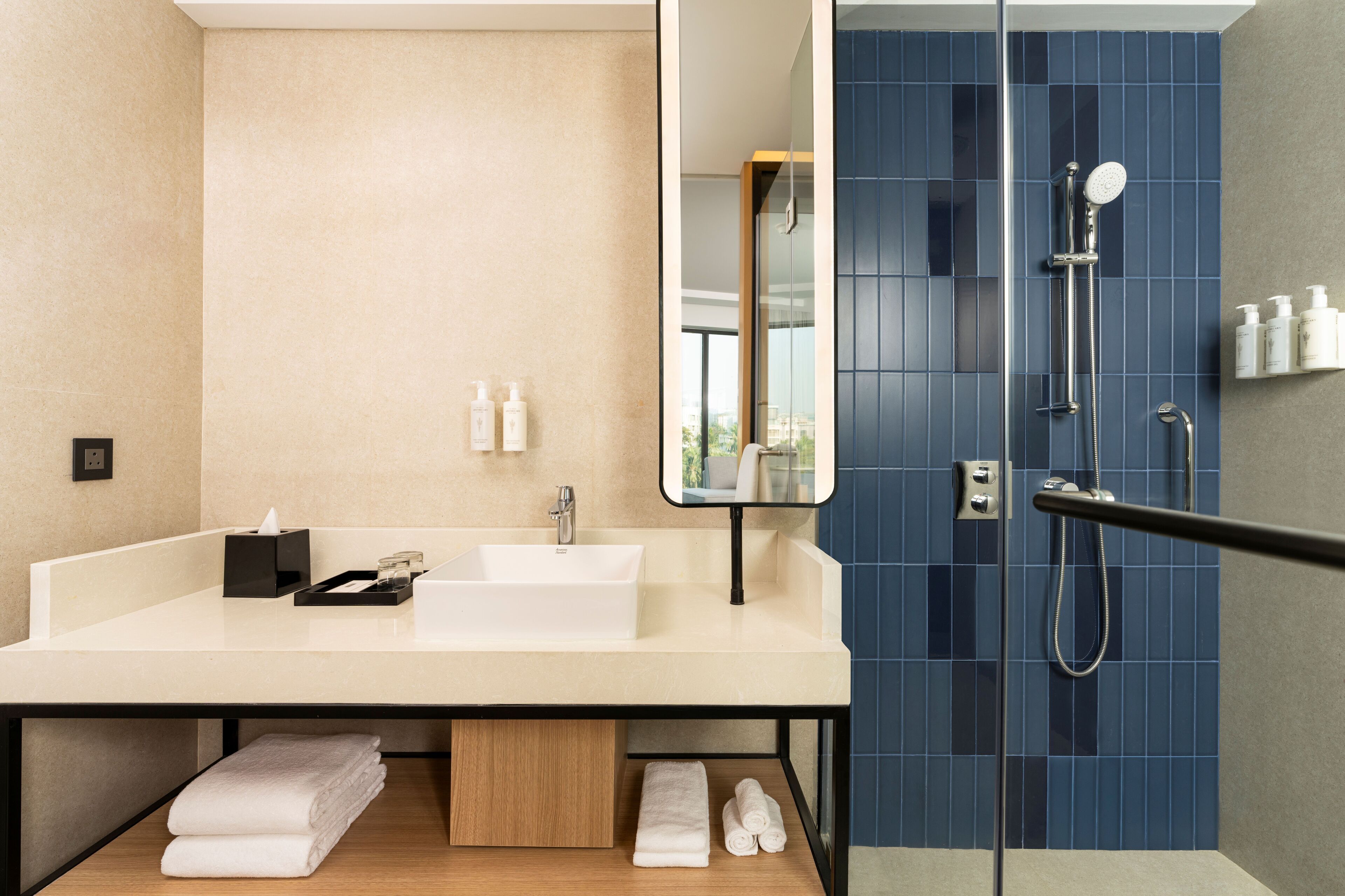 Photo - Hilton Garden Inn Mumbai International Airport