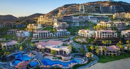 Pueblo Bonito Sunset Beach Cabo