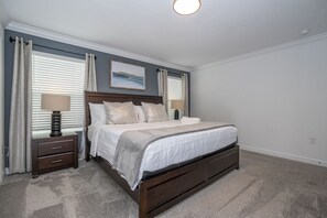 4 chambres, fer et planche à repasser, Wi-Fi, draps fournis