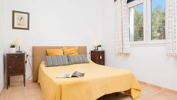 Rumah | 3 kamar tidur dan dilengkapi dengan perabotan berbeda-beda