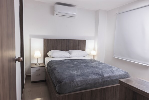 1 chambre, fer et planche Ă repasser, Wi-Fi, draps fournis