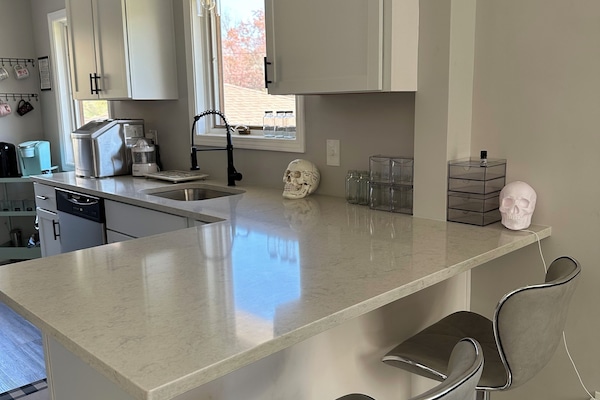 Frigorífic, microones, forn i placa de cuina