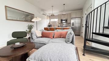 Smart TV, fireplace, books
