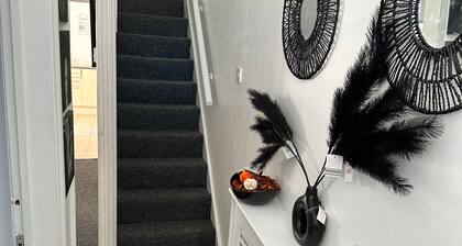 London Dream House - 3 Bedrooms