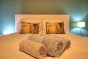 3 chambres, fer et planche Ă repasser, Wi-Fi gratuit, draps fournis