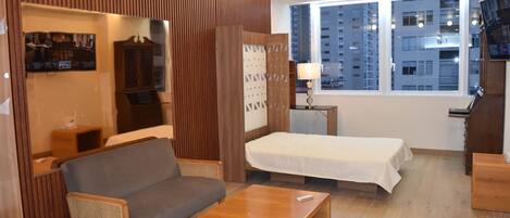 3 makuuhuonetta, silitysrauta/-lauta, Wi-Fi, vuodevaatteet