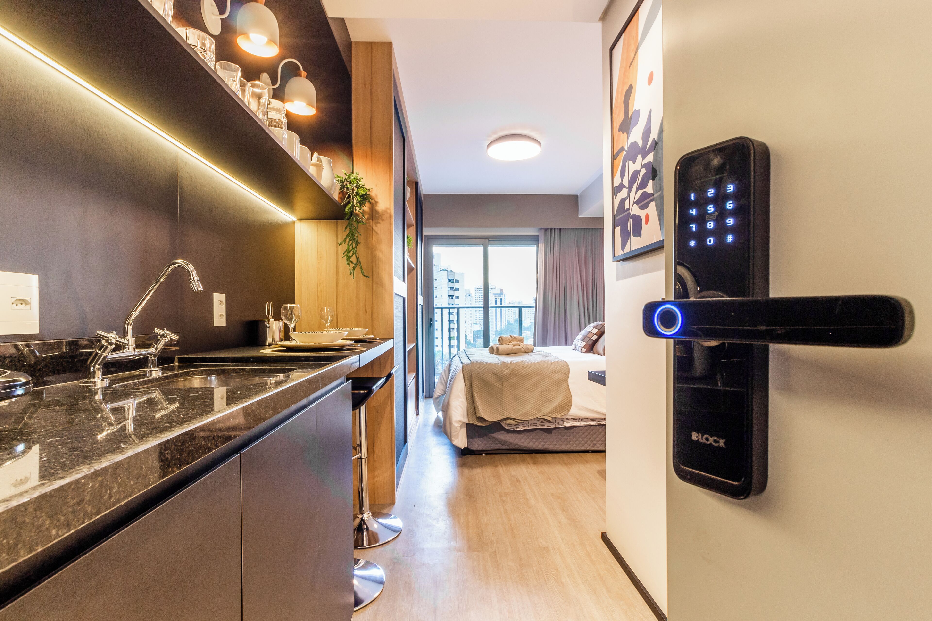 1 dormitorio, escritorio, tabla de planchar con plancha y wifi gratis